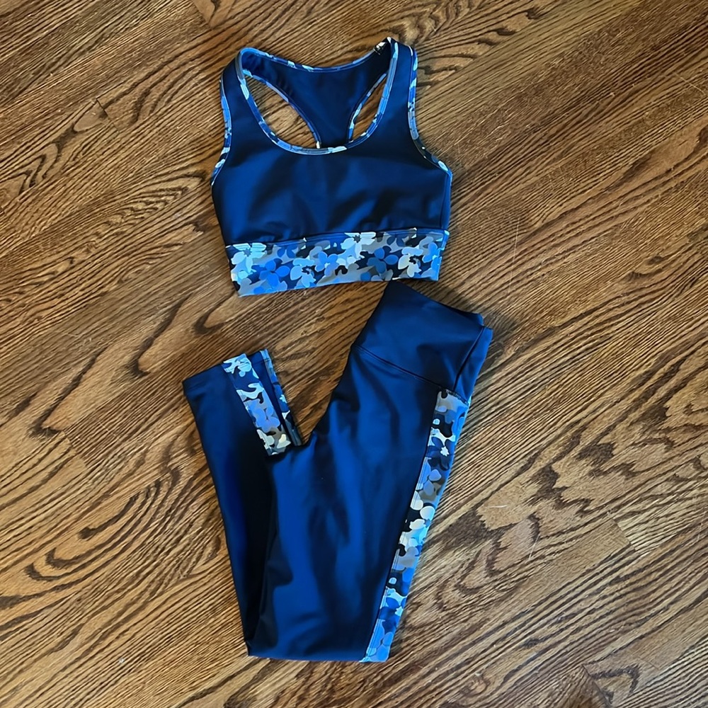 AQUA ATHLETIC sports bra and legging set! Size XS